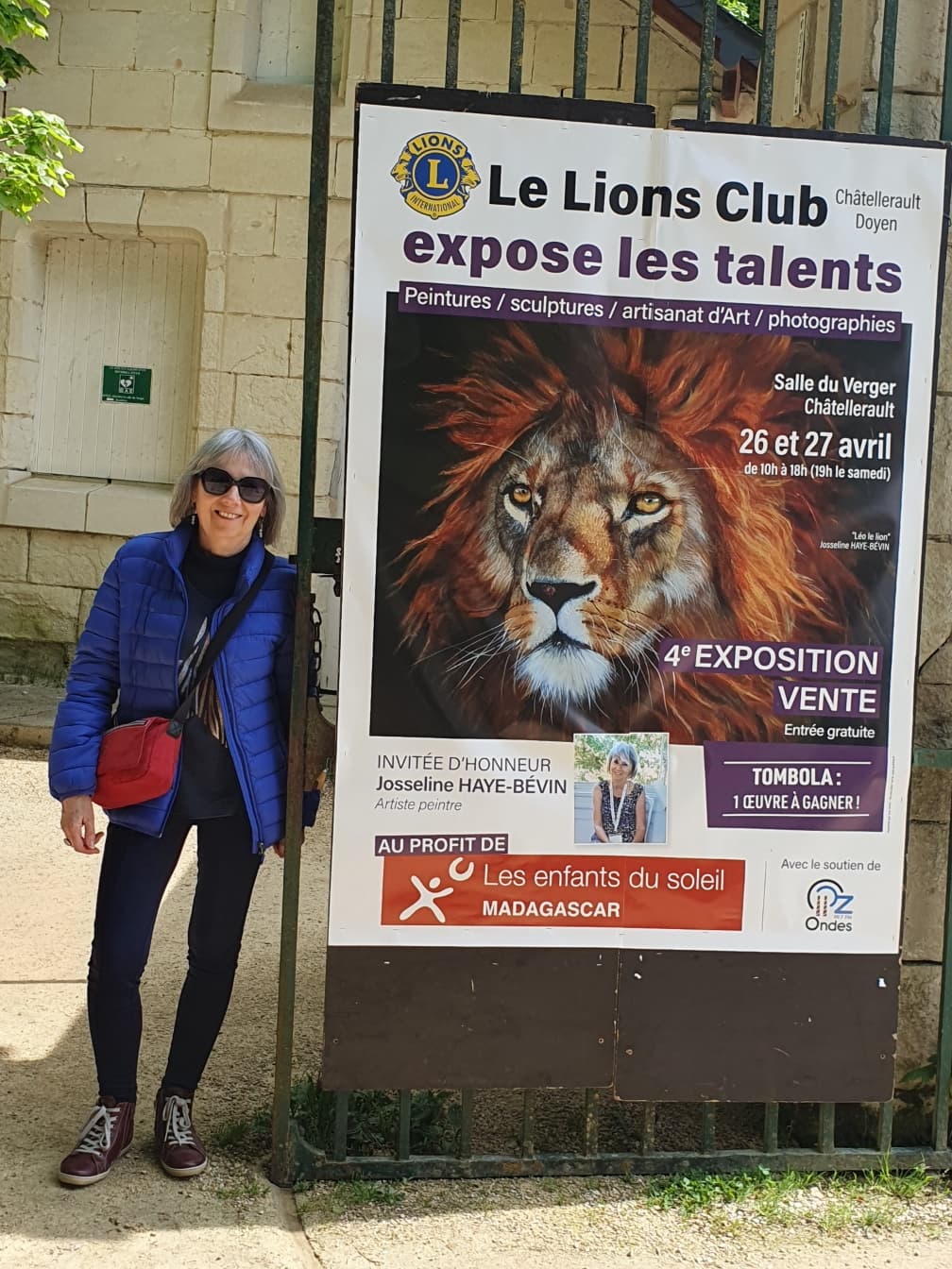 Une photo de l'affiche du Lions Club, parue dans toute la ville de Châtellerault.
